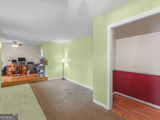 329 Pine Street, Barnesville, GA 30204