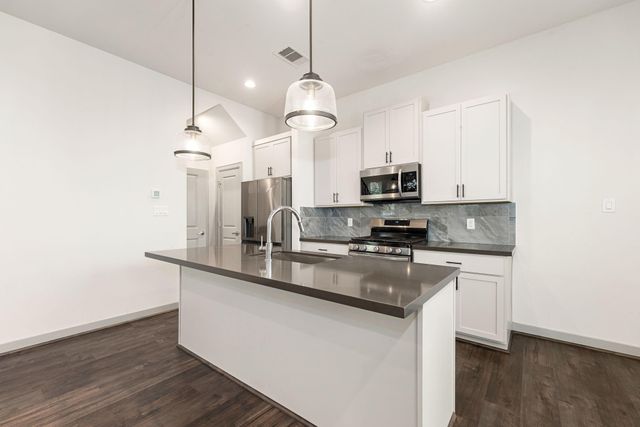 725 N Emile Street, Houston, TX 77020