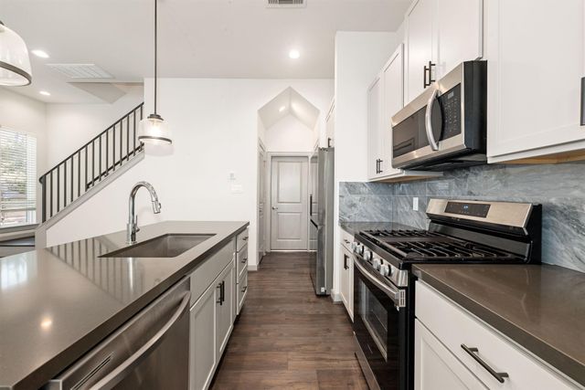 725 N Emile Street, Houston, TX 77020