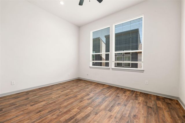 725 N Emile Street, Houston, TX 77020