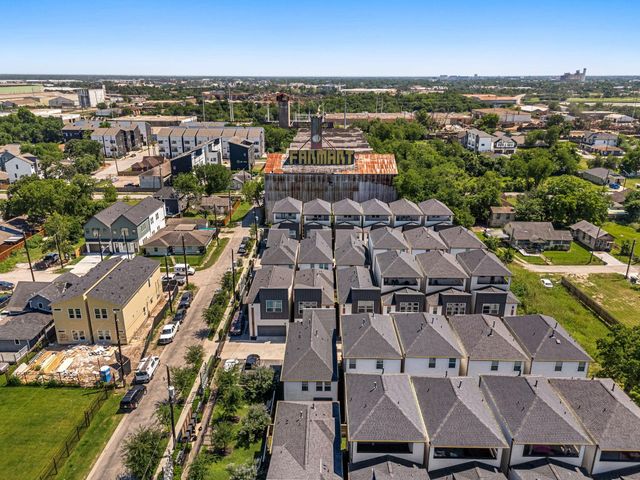 725 N Emile Street, Houston, TX 77020