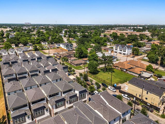 725 N Emile Street, Houston, TX 77020