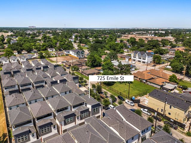 725 N Emile Street, Houston, TX 77020