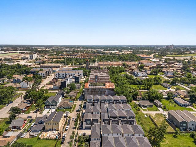 725 N Emile Street, Houston, TX 77020