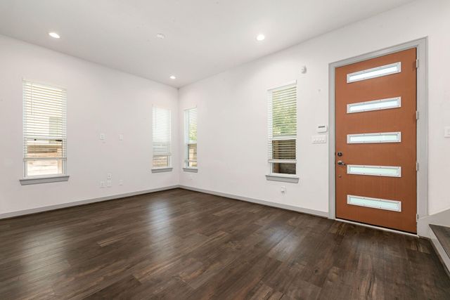 725 N Emile Street, Houston, TX 77020