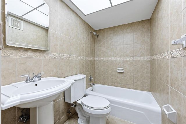 120 Lehane Terrace 202, North Palm Beach, FL 33408
