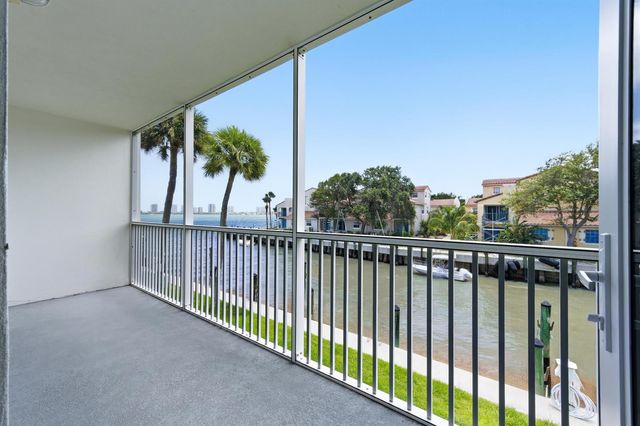 120 Lehane Terrace 202, North Palm Beach, FL 33408