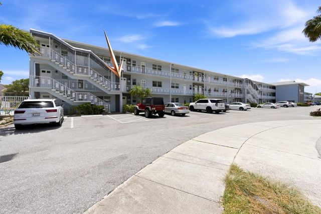 120 Lehane Terrace 202, North Palm Beach, FL 33408