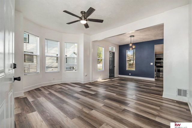 419 E 10 Street, Fremont, NE 68025