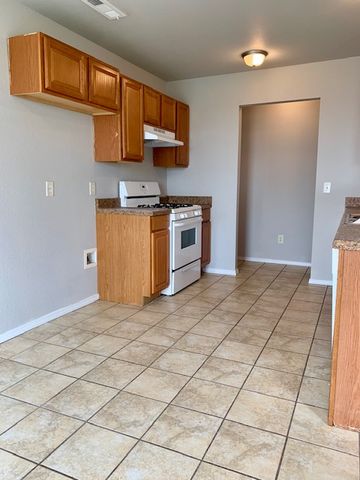 2071 Garnett Road, Springdale, AR 72764
