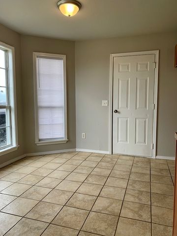2071 Garnett Road, Springdale, AR 72764