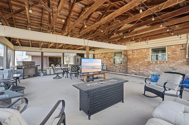 25916 Fm 2100 Road, Huffman, TX 77336