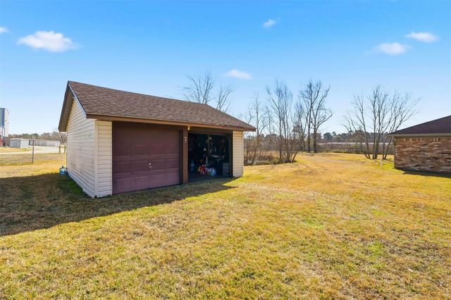 25916 Fm 2100 Road, Huffman, TX 77336