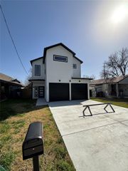 1006 4th ST, Lockhart, TX 78644