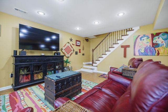 14 Brookview Lane, London, KY 40744