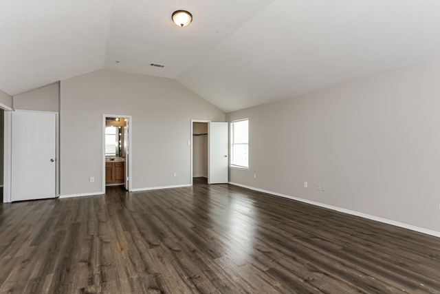 8959 Rushing River Drive, Fort Worth, TX 76118