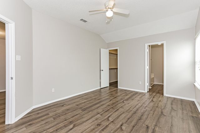 8959 Rushing River Drive, Fort Worth, TX 76118