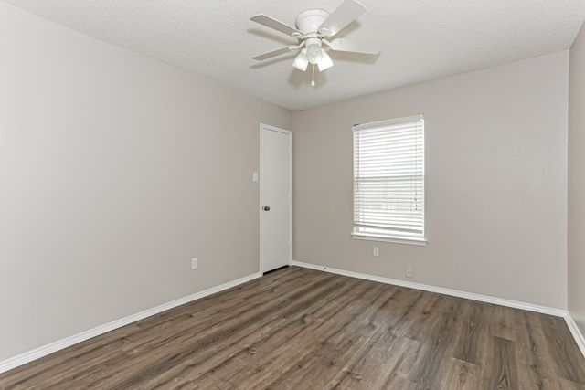 8959 Rushing River Drive, Fort Worth, TX 76118