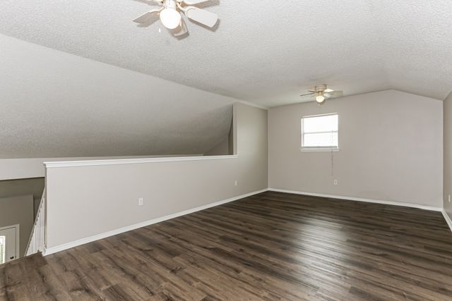 8959 Rushing River Drive, Fort Worth, TX 76118