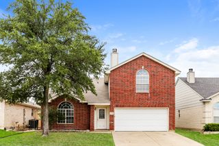 8959 Rushing River Drive, Fort Worth, TX 76118