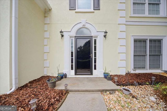 1082 Glen Chase Drive, Lawrenceville, GA 30044