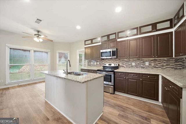 1082 Glen Chase Drive, Lawrenceville, GA 30044