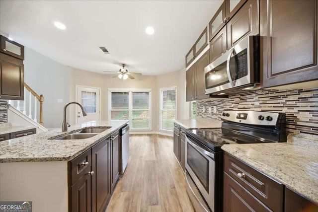 1082 Glen Chase Drive, Lawrenceville, GA 30044