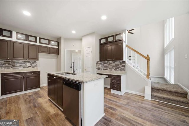 1082 Glen Chase Drive, Lawrenceville, GA 30044