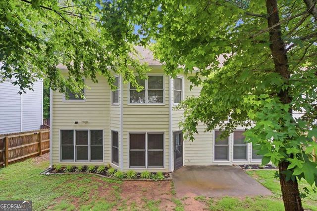 1082 Glen Chase Drive, Lawrenceville, GA 30044