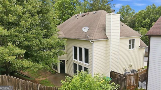 1082 Glen Chase Drive, Lawrenceville, GA 30044