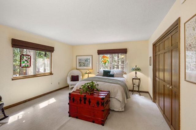 2254 Country Club Dr, Arnold, CA 95223