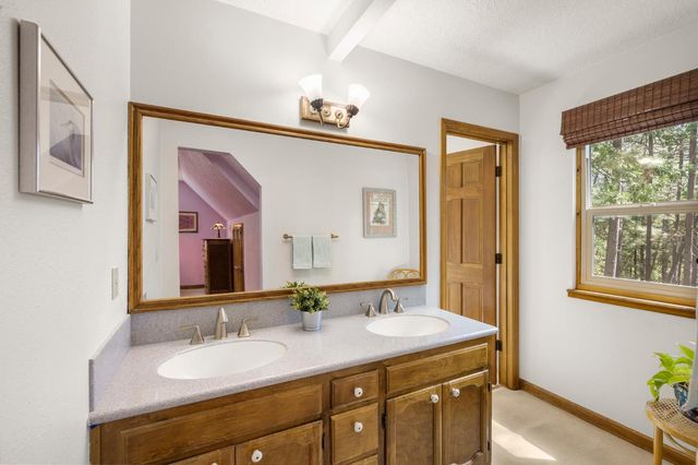 2254 Country Club Dr, Arnold, CA 95223