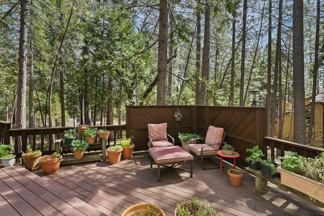 2254 Country Club Dr, Arnold, CA 95223