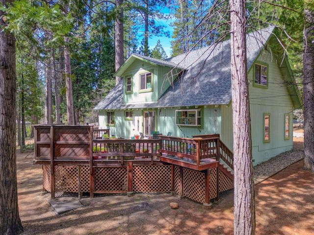 2254 Country Club Dr, Arnold, CA 95223