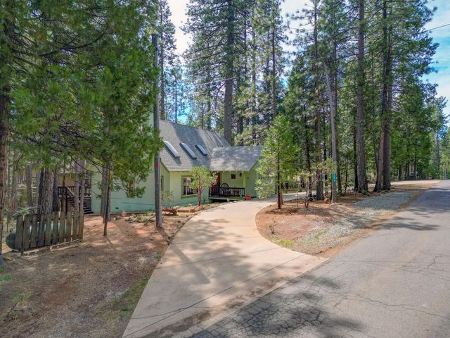 2254 Country Club Dr, Arnold, CA 95223