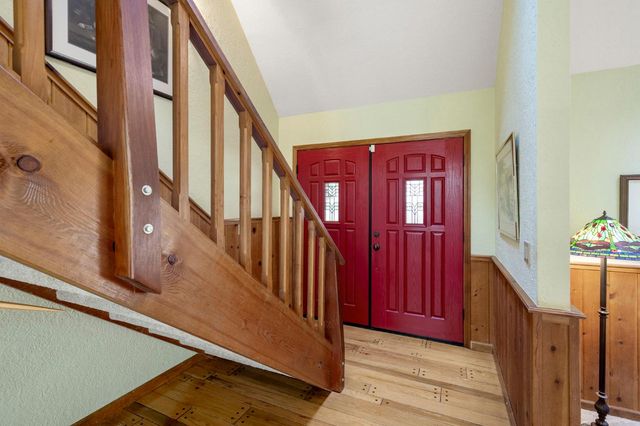 2254 Country Club Dr, Arnold, CA 95223