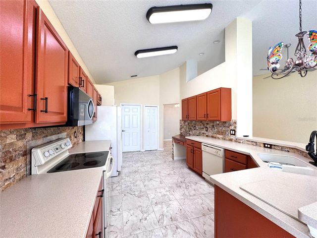 140 MOSS LANE, Davenport, FL 33837