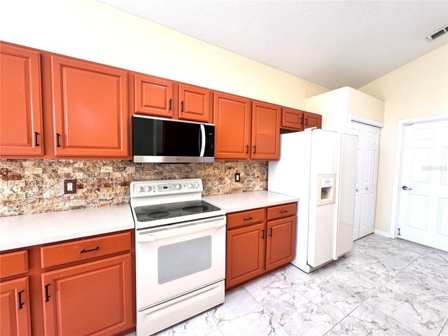 140 MOSS LANE, Davenport, FL 33837