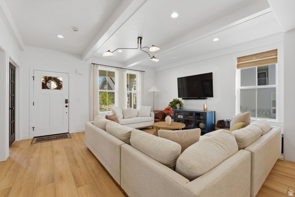 Image 13 of property listing at 11151 S CHEVIOT HILLS LN, South Jordan, UT 84009