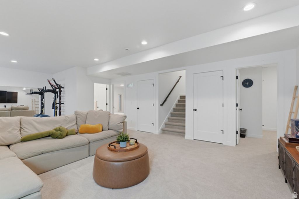 Image 37 of property listing at 11151 S CHEVIOT HILLS LN, South Jordan, UT 84009