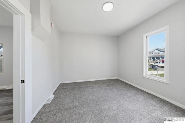 225 F Street, Lincoln, NE 68508