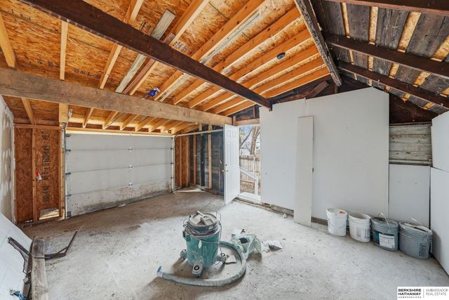225 F Street, Lincoln, NE 68508