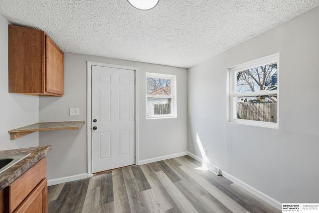 225 F Street, Lincoln, NE 68508