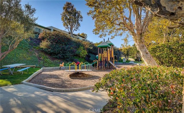 5 Cypress Way, Rolling Hills Estates, CA 90274