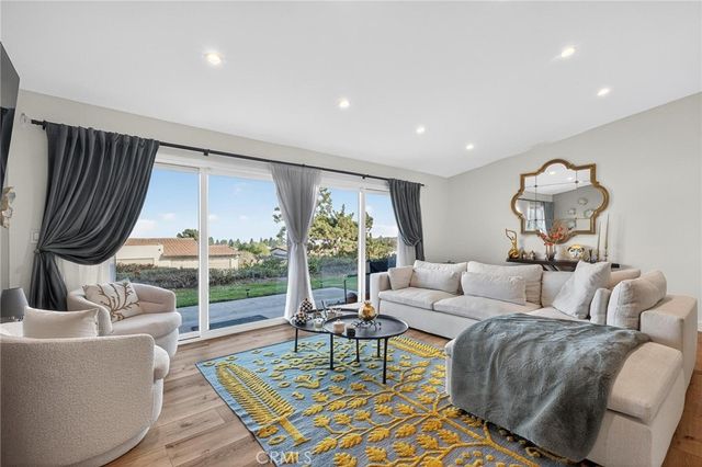 5 Cypress Way, Rolling Hills Estates, CA 90274