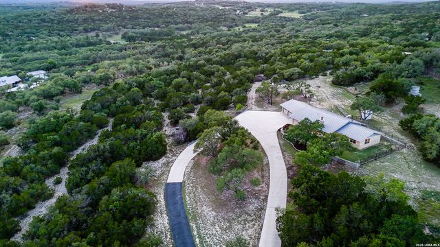 935 SPRING BRANCH RD, Spring Branch, TX 78070
