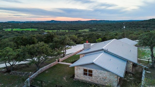 935 SPRING BRANCH RD, Spring Branch, TX 78070