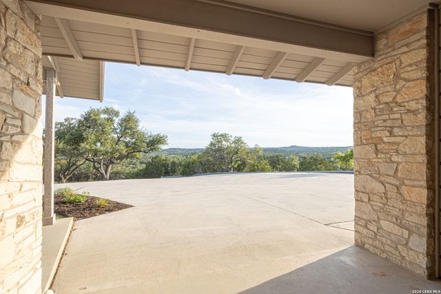 935 SPRING BRANCH RD, Spring Branch, TX 78070