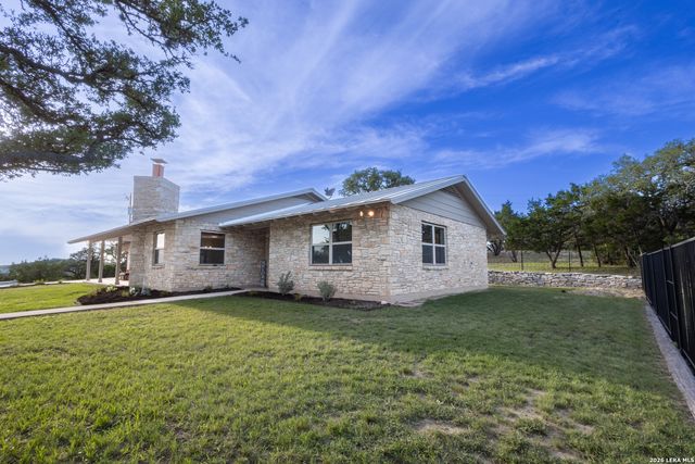 935 SPRING BRANCH RD, Spring Branch, TX 78070