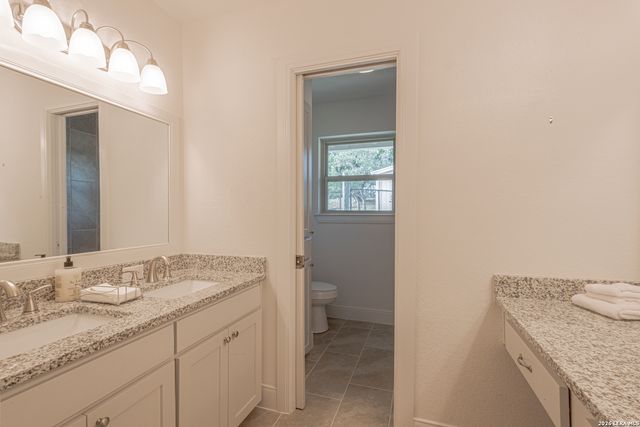 935 SPRING BRANCH RD, Spring Branch, TX 78070